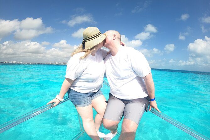 1-hour Clear Boat Tour in Nichupte Lagoon from Cancun - Stop 1: Laguna Nichupté and the Calinda Bridge moment
