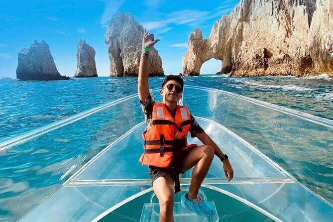 1 hour Private Navigation in Transparent Boat Arco de Los Cabos - Entering the Underwater View: What the Transparent Boat Really Does