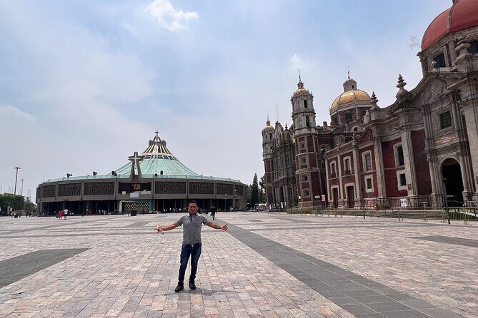 100% private tour in Guadalupe's Basilica with transport - A 100% Private Guadalupe Basilica Tour, Without the Headache