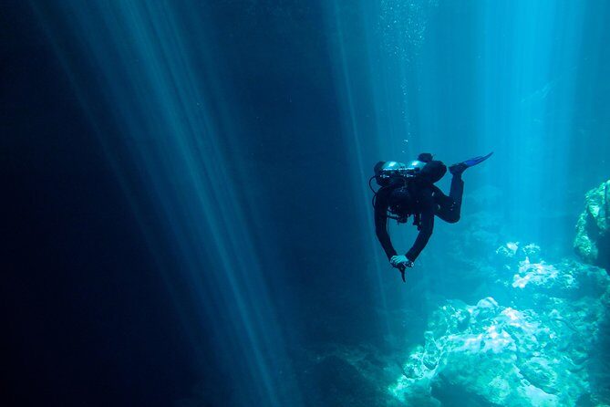 2 cenote divings (including one deep diving) for advanced divers in Tulum - What the small-group setup changes for you