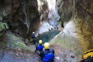 2-Day Tour with Canyoning and Rappelling to the Infiernillo Canyon - Day 1 training in town: getting your feet (and hands) ready