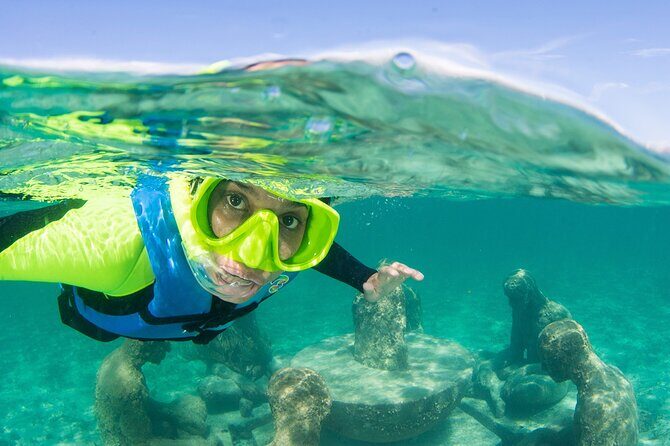 2-Hour Snorkeling Paradise Reef in Cancún Underwater Museum - Seeing MUSA underwater: how the museum experience fits a short tour