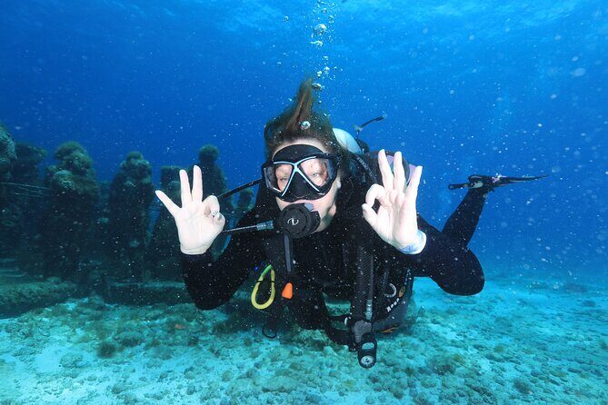 2 Tanks Dives Cancun Underwater Museum for Certified Divers - Why the MUSA + Manchones Reef pairing makes sense in Cancun