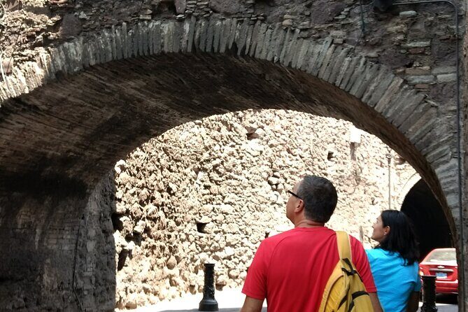3-Hour Guided Walking Tour of Guanajuato - Plaza de San Fernando: festival mood and Cervantino context
