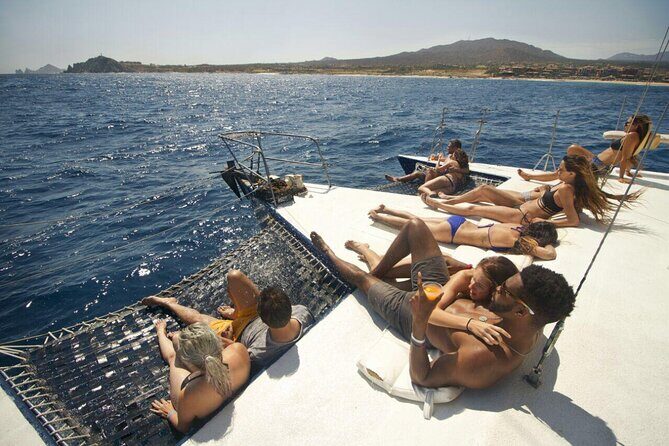 3 hour Snorkeling and Catamaran in Cabo San Lucas - Onboard Vibe: Music, Crew Energy, and Comfort Factors
