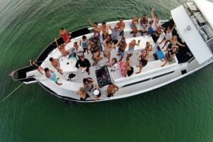 4 Hour - 72' Bruce Roberts, Tulum, Playa del Carmen, Riviera Maya - Open Bar, Lunch, and Karaoke: The Included Fun That Actually Works