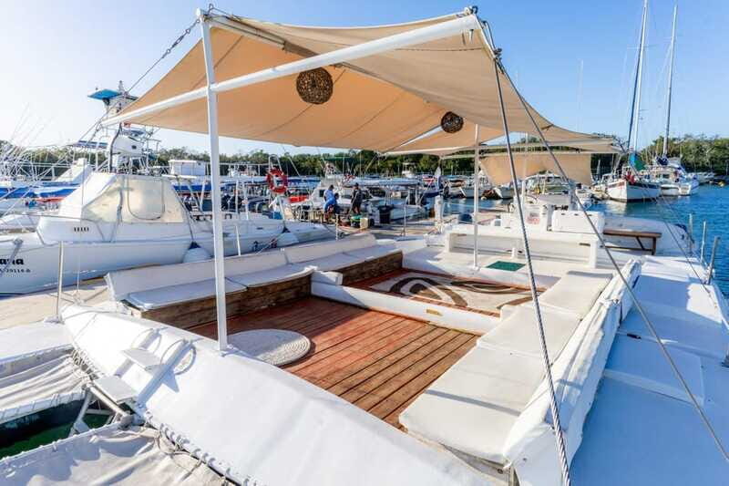 4 Hour Turtle Sanctuary Experience on a Luxury Catamarán - Snorkeling Comfort Tips: Rashguards, No Sunscreen, and Wind-Proof Clothing