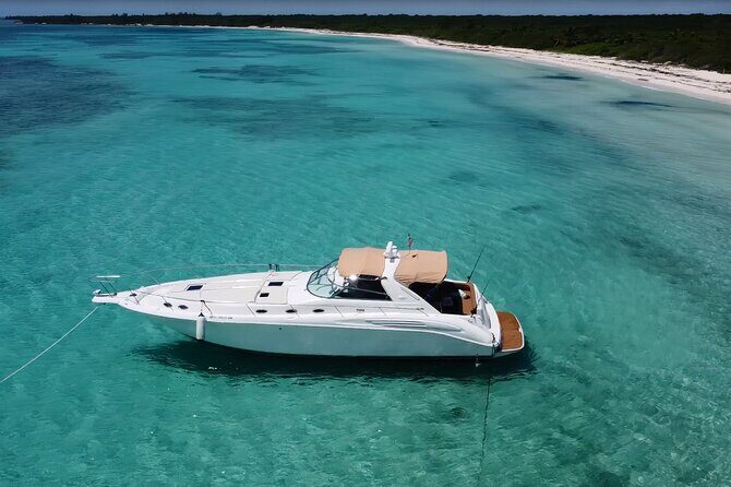 4 hours - Private 48ft Yacht all inclusive in Tulum and Playa del Carmen - Lunch and Drinks: All-Inclusive Without the Guesswork