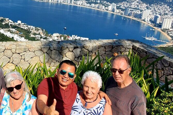 4 or 6Hr Discover Acapulco With a Fun Guide, Diver Show,Mex Lunch - Los Flamingos Hotel: Hollywood’s Cliffside Hangout and Coco Loco