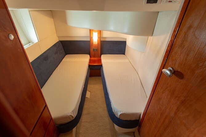 4H 42' Azimut Yacht All-Inclusive from Tulum & Playa del Carmen. - What’s included (and what it costs beyond the base price)