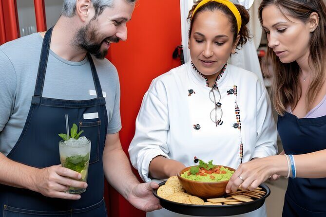 4h Cooking Class in Cancun with 8 Recipes & Bottomless Drinks - Bottomless Drinks in a Home Setting: Fun, But Stay in Control