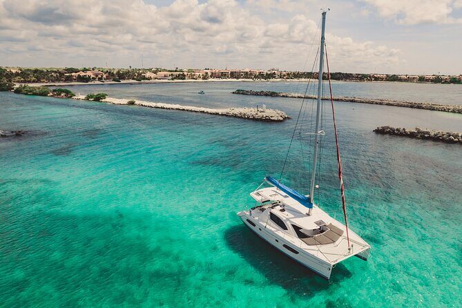4H Luxury 44' Catamaran All-Inclusive in Tulum & Playa del Carmen - Food and drinks: what the all-inclusive really covers
