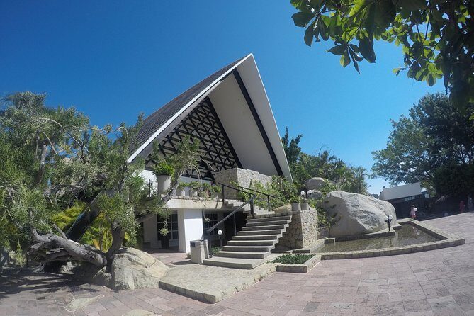 4hr Fun Guide Tour For Cruisers or Hotels Guests with Divers Show - Avenida Costera Miguel Alemán: the coast drive that stitches Acapulco together