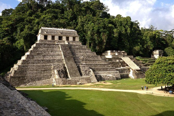 5 Days Mayan Heritage History Tour - Day 2: Becan’s fortified city wall, Chicanná’s writing traces, and Misol-Há water time