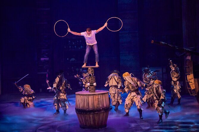 5+ Groups: Hotel Pick up + Cirque du Soleil JOYÀ Tickets - Champagne and drink pairings: nice touch, not a party-free-for-all