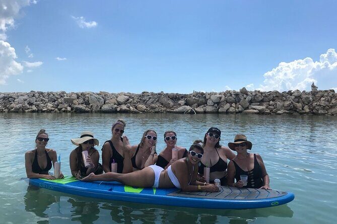 5H 42' Azimut Yacht All-Inclusive from Tulum & Playa del Carmen. - Food and Drinks: Unlimited Tequila, Rum, Mexican Beer, and Dietary Flexibility