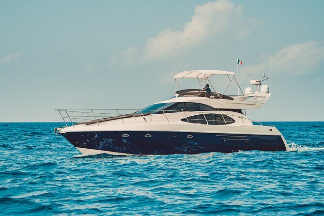 5H private 50' Yacht All-Inclusive from Tulum & Playa del Carmen - Entering The Puerto Aventuras groove on a 50 Azimut yacht