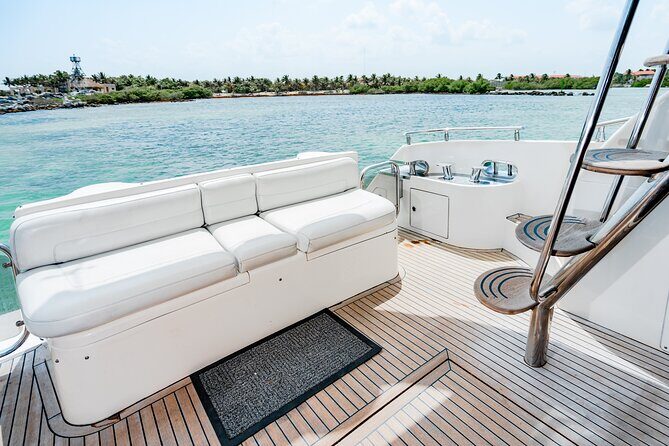 5H private 50' Yacht All-Inclusive from Tulum & Playa del Carmen - Who should book this yacht day (and who might not love it)
