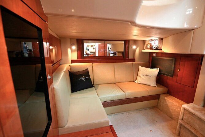 5H Private Lux 40' Yacht All Inclusive - Tulum & Playa del Carmen - Price and value: $1,707.99 for up to 12 people