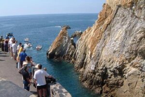 6Hr Cruise or Hotels City Tour, Divers, Baby Turtles Peace Chapel - Pickup timing: cruise mornings vs hotel mornings