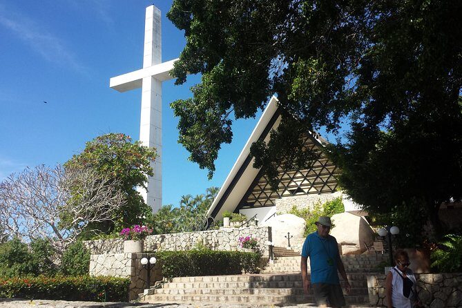 6Hr Cruise or Hotels City Tour, Divers, Baby Turtles Peace Chapel - Transport, comfort, and timing inside the 6 hours