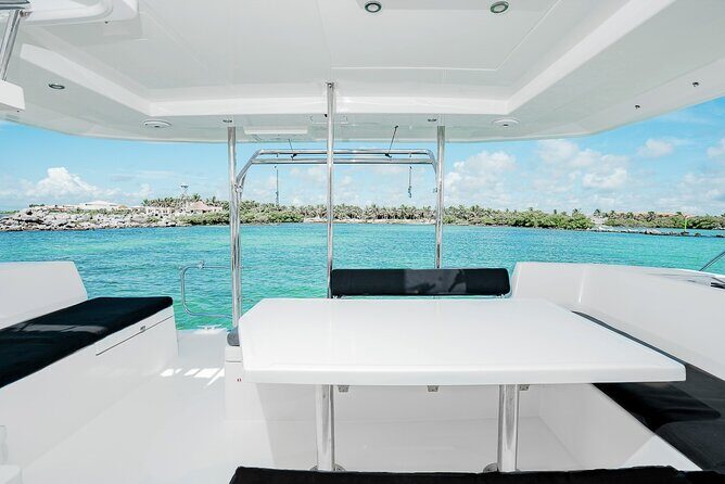 8-Hour Private 40' Cat 2 Stop to Cozumel, Food, Drinks & Snorkel - Entering the Caribbean: Why this route works