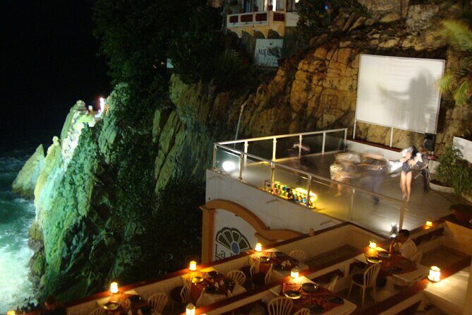 Acapulco Cliff Divers at Night - La Perla Dinner With Cliff Views: What’s Included, What You’ll Notice, and What Might Disappoint