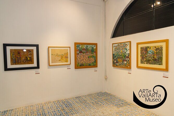 Admission Arte Vallarta Museum - Balconies, green scenery, and why pictures feel natural