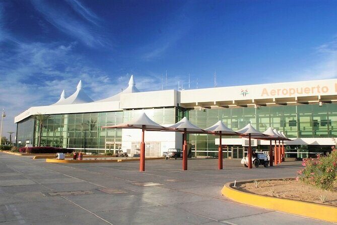 Airport Transfer to Cabo San Lucas & Pacific side Hotels & Villas Round Trip - Key points at a glance