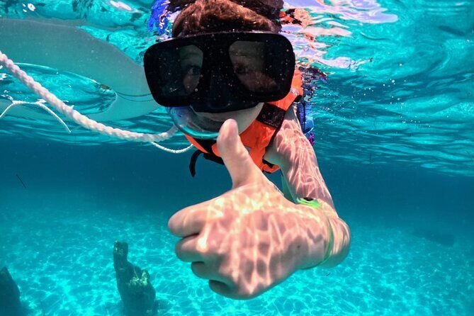 All Inclusive Isla Mujeres Catamaran - Snorkeling at El Meco reef: what you get, what you must know