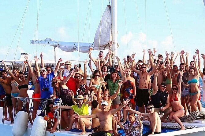 All-Inclusive Isla Mujeres Catamaran with Free Transportation - Key points to know before you go
