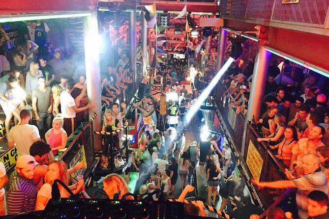 All you can drink (3 hrs) - El Squid Roe Los Cabos - What’s included: all-you-can-drink that actually means all-you-can-drink