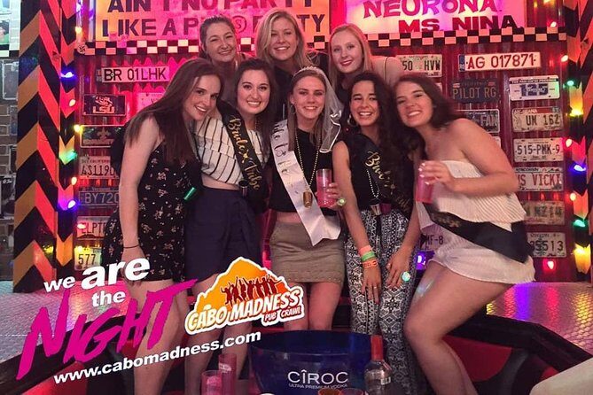 All you can drink- Club Crawl Los Cabos - What This All-You-Can-Drink Cabo Club Crawl Really Means