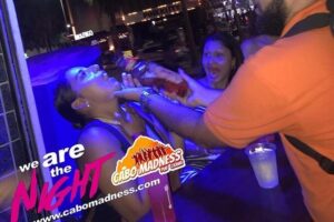 All you can drink- Club Crawl Los Cabos - Stop 1 at El Squid Roe: Where You Start and How You Avoid Door Chaos