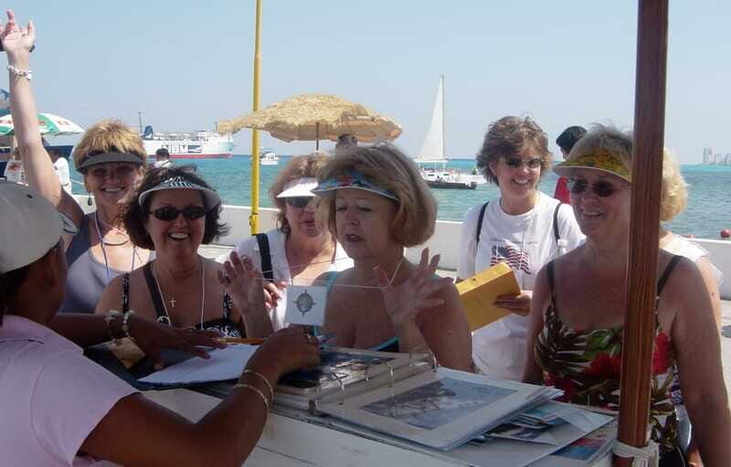 Amazing Cozumel Race: Scavenger Hunt/Sightseeing Tour - Awards at the cantina: prizes, drinks, and the end-of-day payoff