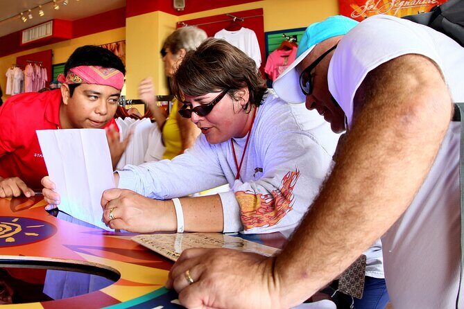Amazing Cozumel Race: Small-Group Tour and Scavenger Hunt - Finish Line Drinks and the Awards Ceremony at a Local Restaurant