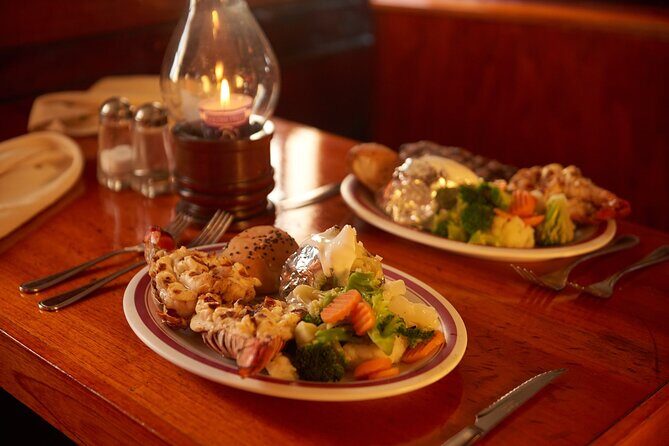 Amazing Romantic Dinner on a Spanish Galeon with Saxophone Music - Comfort, seating, and timing: what can shift the mood