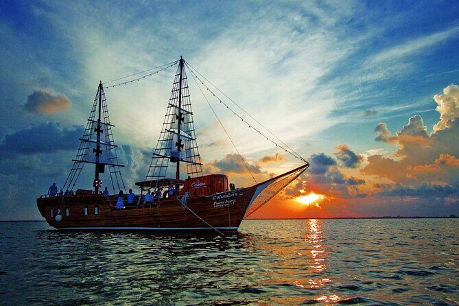 Amazing Romantic Dinner on a Spanish Galeon with Saxophone Music - Should you book the Columbus Romantic Dinner on the galleon?