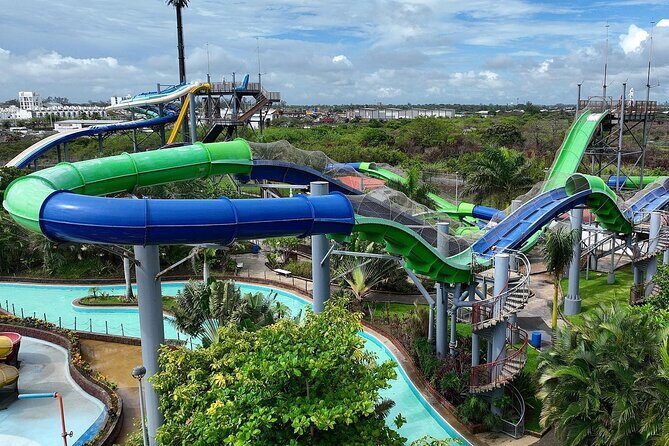 Aquatico Inbursa Waterpark: Veracruz - Ticket - Clean Facilities and Friendly Service, Plus the Downsides You Should Plan For