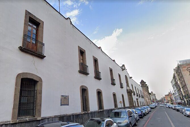 Arrivals & Survival of Jews in Mexico from 1519 - Plaza de Santo Domingo: trade, surveillance, and El Camino Real
