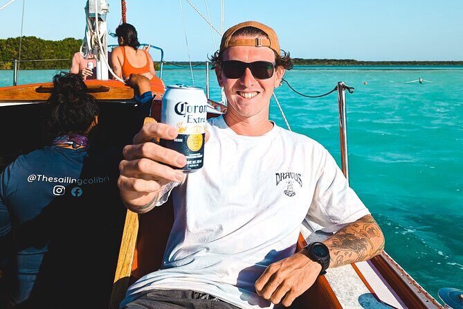Bacalar: 4hr Private Sailing Tour with Guacamole & Drinks - What a private 4-hour Bacalar sail feels like