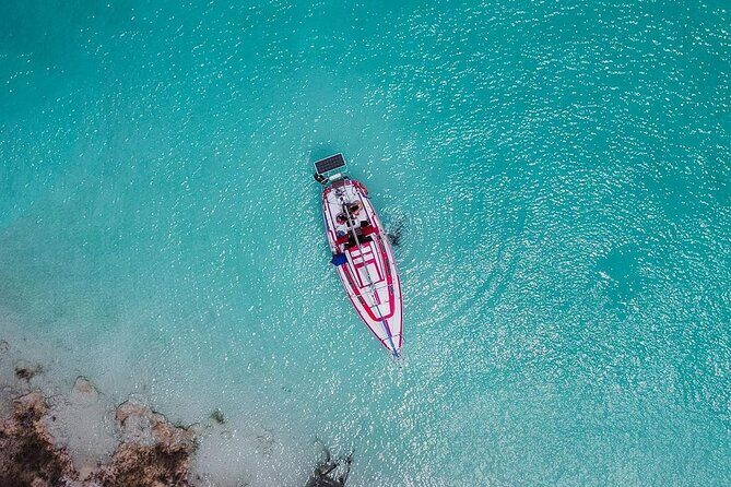 Bacalar: 4hr Private Sailing Tour with Guacamole & Drinks - Crew style and safety: trained bilingual staff make it easier