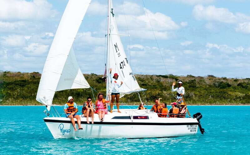 Bacalar: Group Sailing Trip with Swimming and Drinks - Drinks, Fruit, and the Small-Group “Chill” Factor
