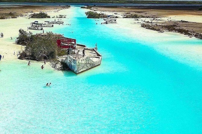Bacalar Lagoon of 7 Colors from Playa del Carmen and Tulum - The Bacalar Lagoon payoff: what seven colors really feels like