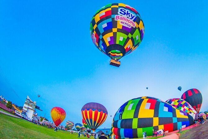 Balloon adventure: transfer+breakfast in the cave+guided pyramids - Price and value: what $242.10 is buying you
