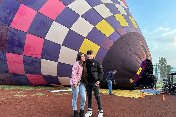 Balloon Flight + Breakfast in a cave + Pick up CDMX + Pyramids - Teotihuacán pyramids: your one-hour plan for Sun, Moon, and the Road of the Dead