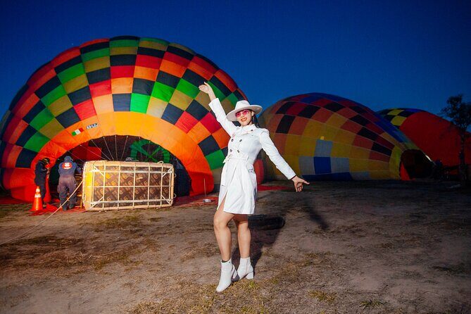 Balloon flight + Breakfast + Pyramids + Transportation (Optional) - Balloon flight + breakfast + Teotihuacan pyramids: what you’re really buying
