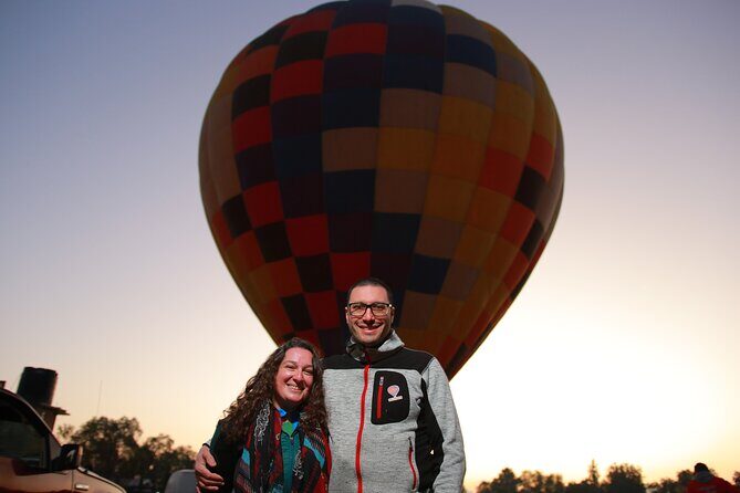 Balloon flight + Breakfast + Pyramids + Transportation (Optional) - Stop 2: Pyramids of the Sun and Moon + Avenue of the Dead walk