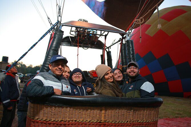 Balloon flight + Breakfast + Pyramids + Transportation (Optional) - The food plan: coffee/tea and a Mexican breakfast that keeps you going