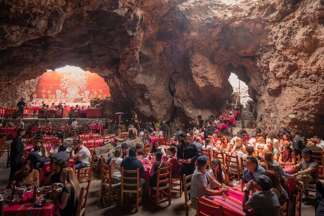 Balloon Flight + Cave Breakfast + Pick Up from CDMX or We Fly - Pickup From CDMX: Morning Starts at 4 a.m. for a Reason